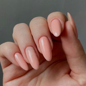 gel manicures in Dubai