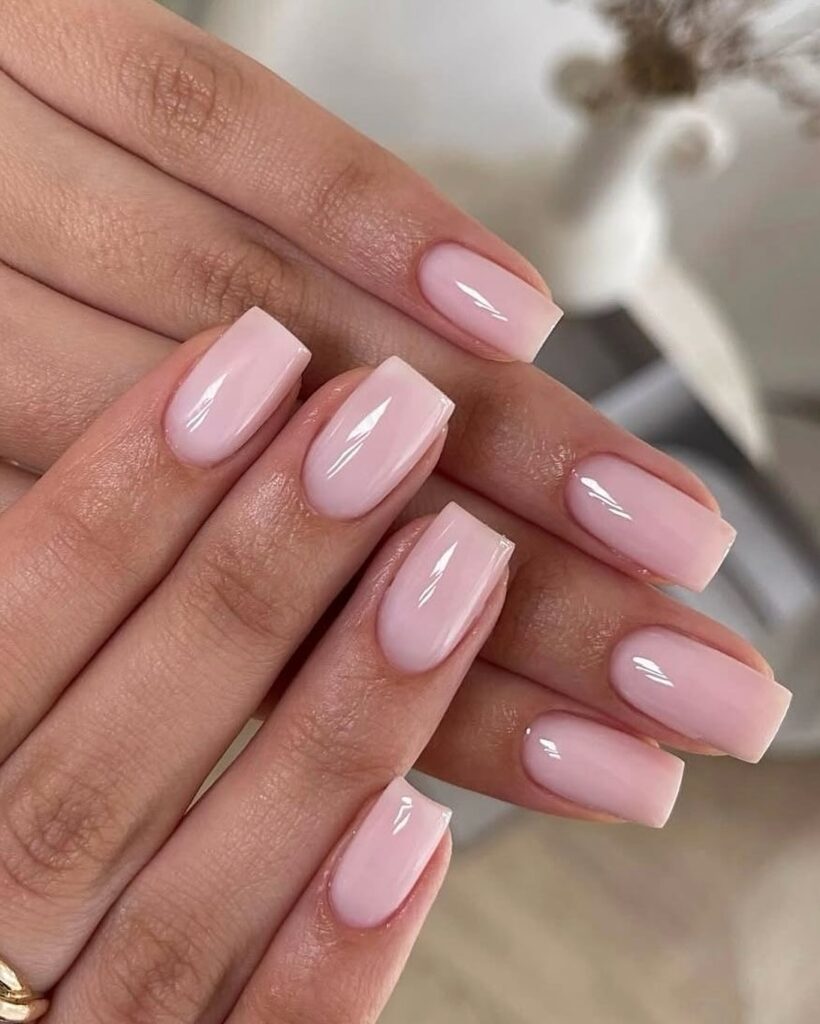 Fresh Manicures in Dubai